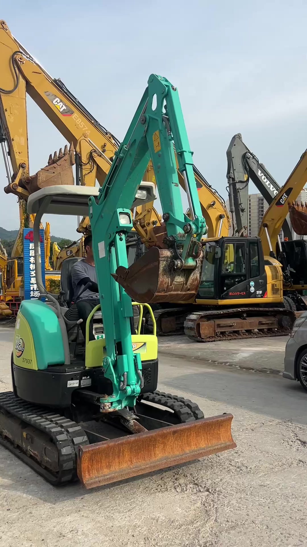 @HCS.Excavator sale-Vina