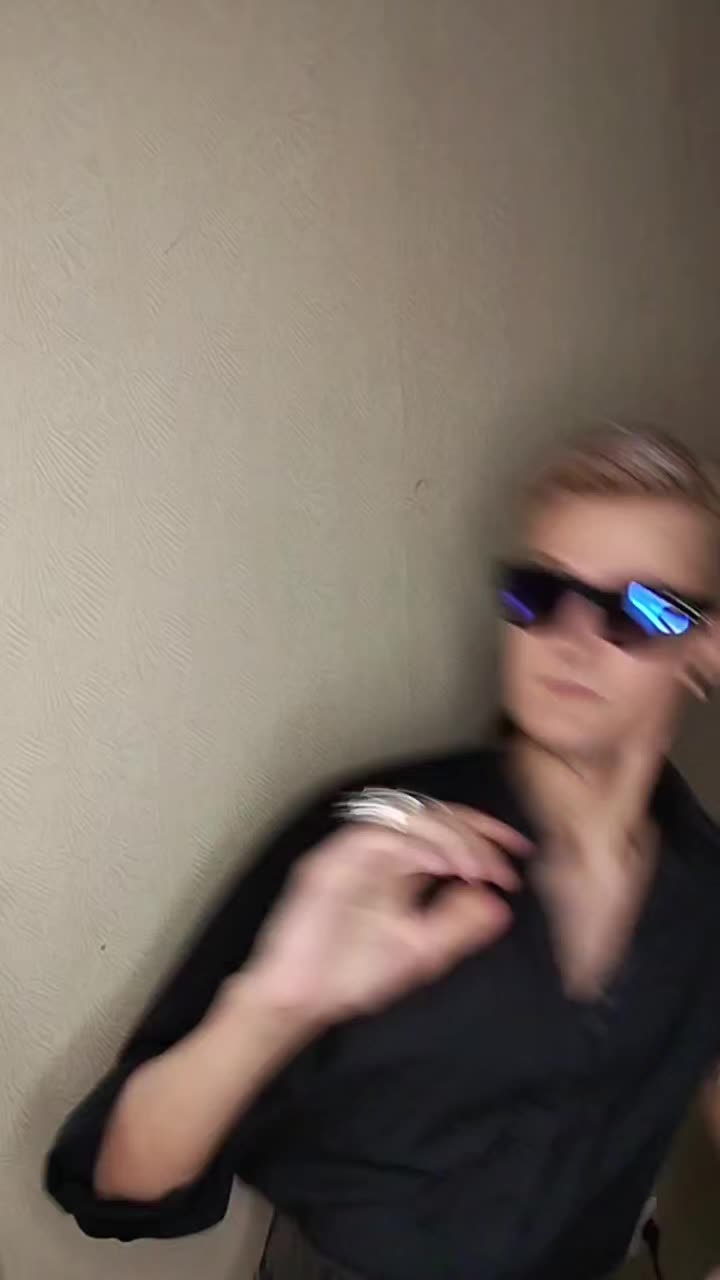 @Женя Пëса