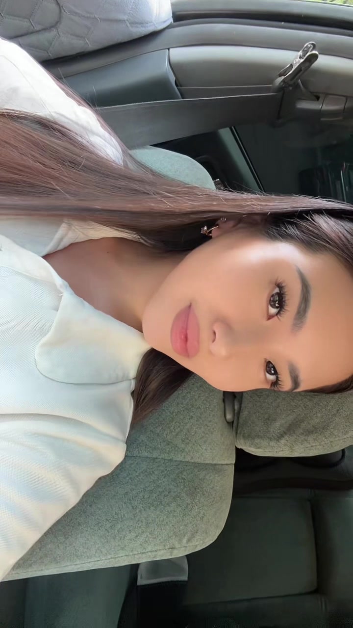 @𝒜𝓇𝓊𝓏𝒽𝒶𝓃