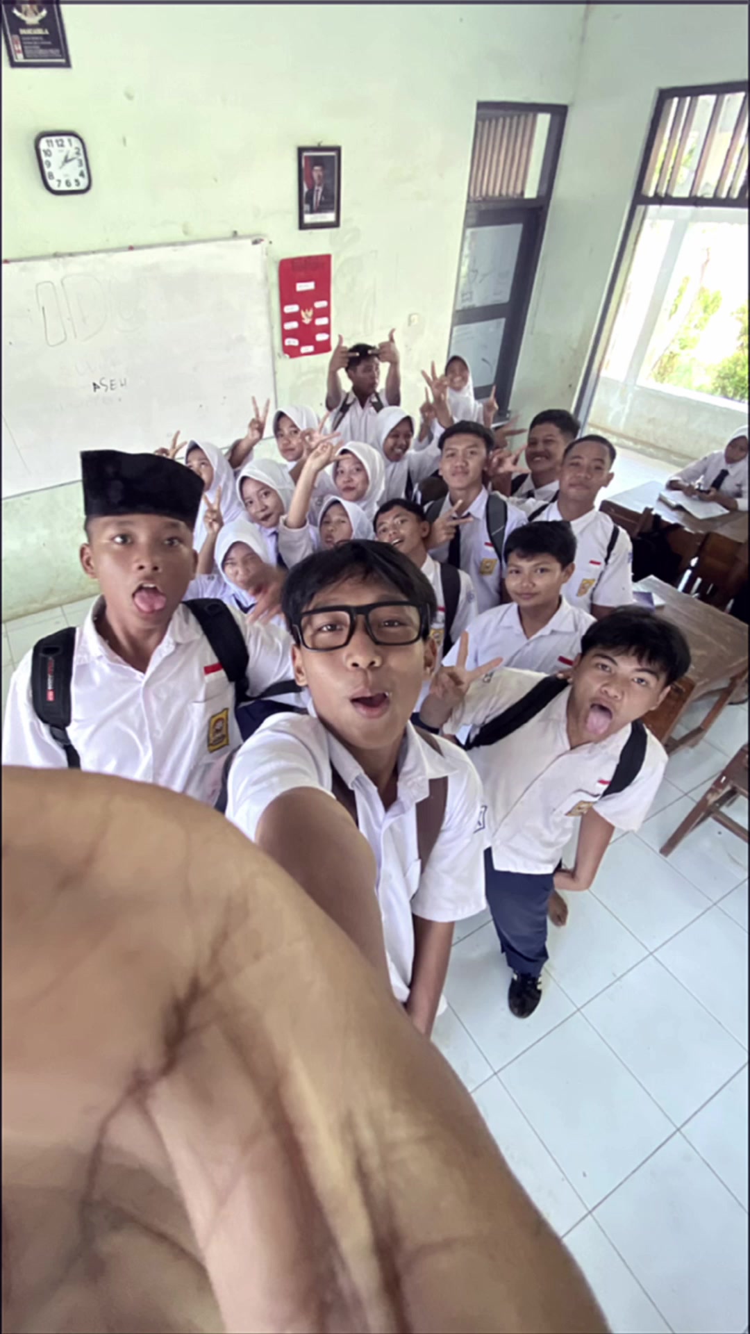 @Alumni_IX E.official
