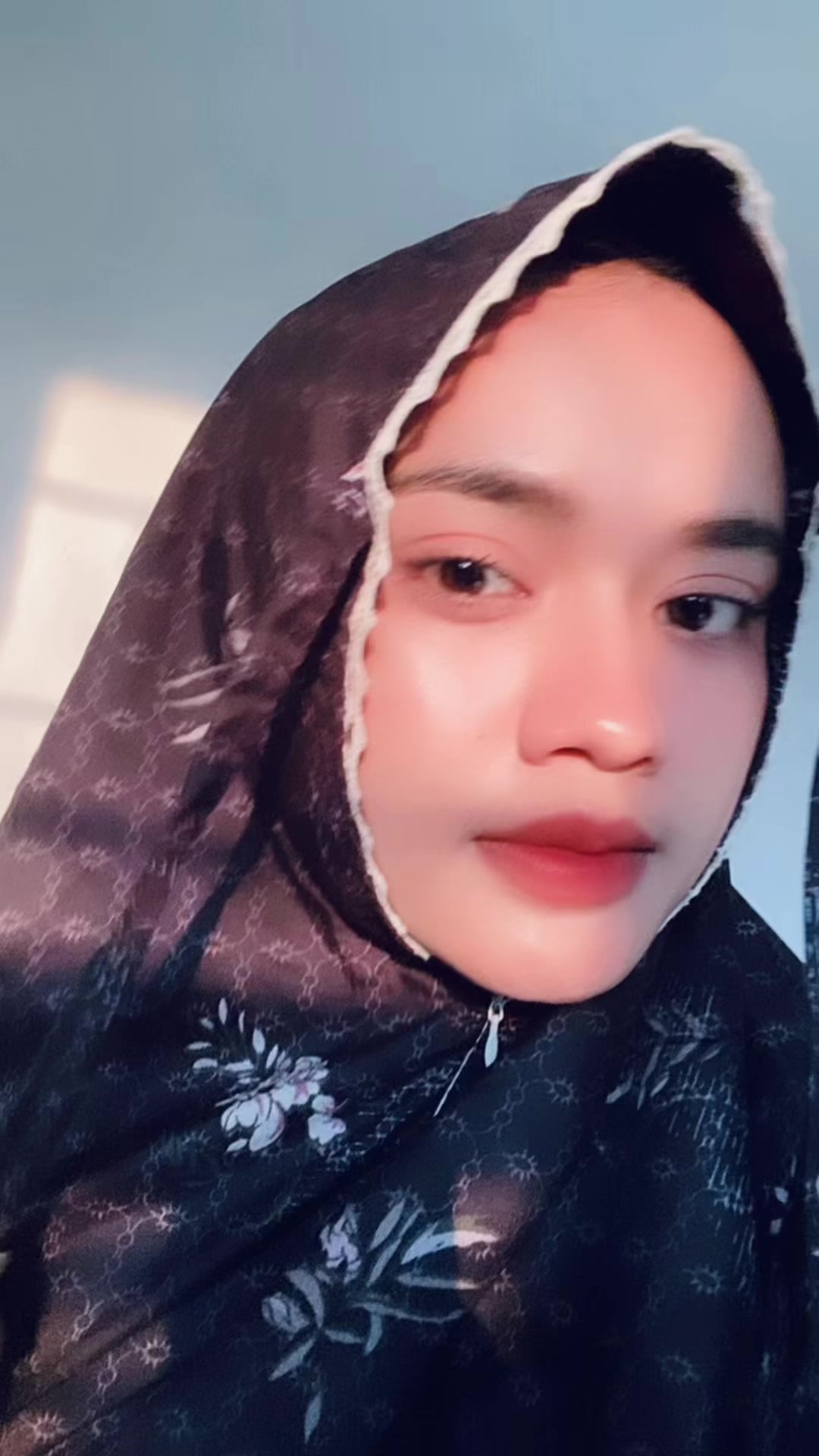 @๐ฏ๐๐ฅ๐ข๐ญ๐๐๐:๏ฝก+๏พ