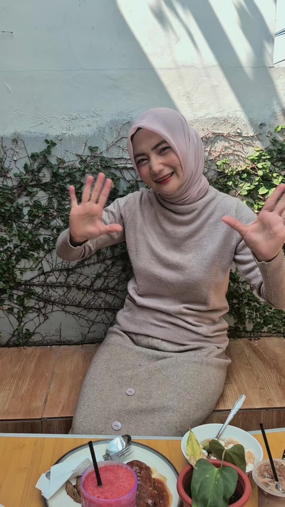 @_Cikita 🌻 || Teras Teduh