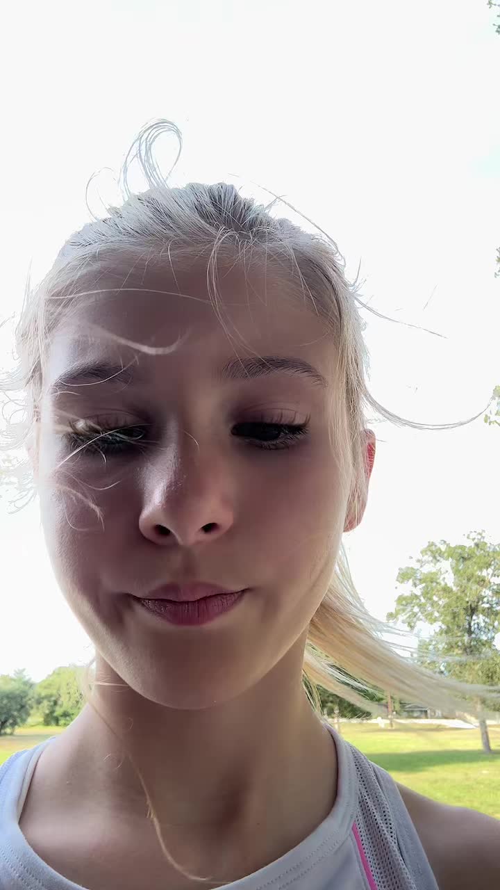 @LaciLou