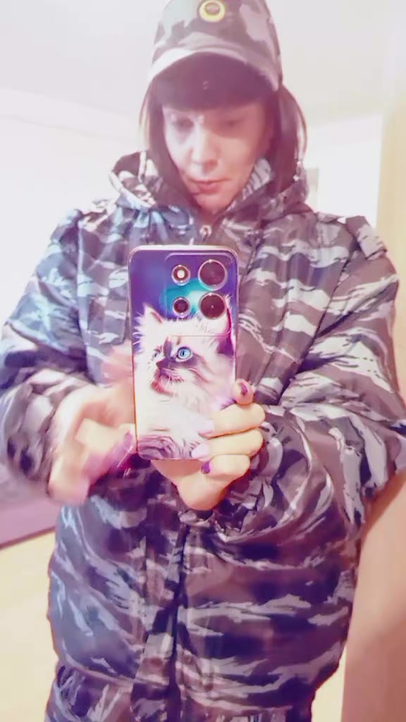 @Алёнка ❤️♥️♥️♥️