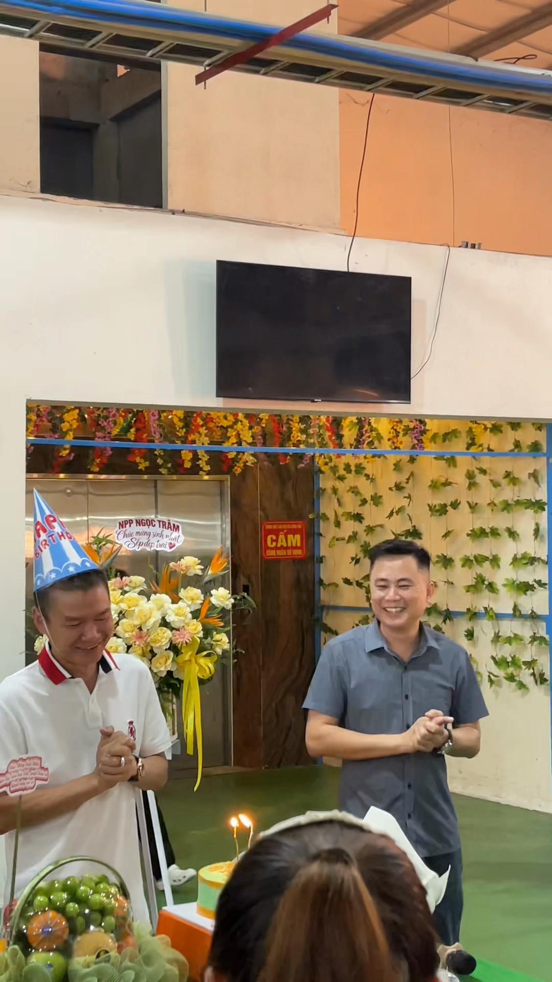 @Nghề tay tr&aacute;i (nail)