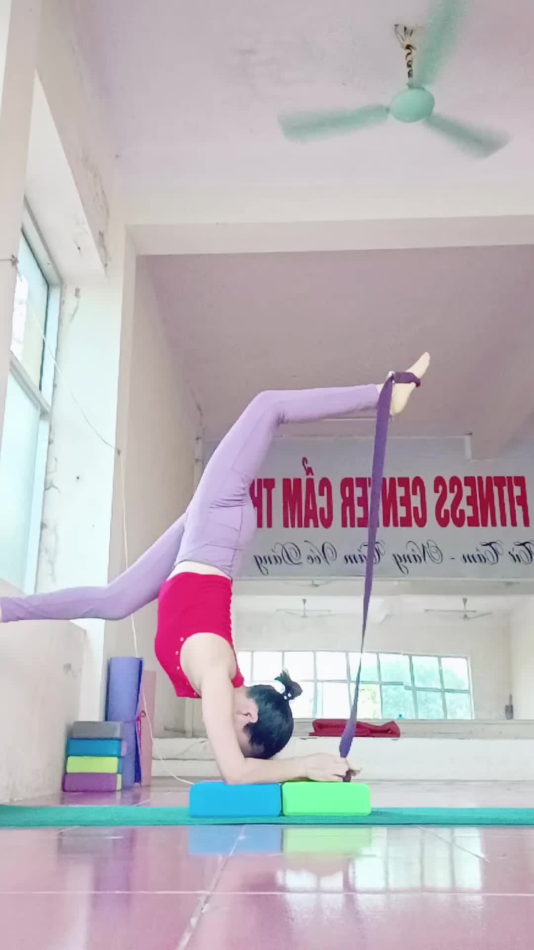 @Hoàng Thùy Yoga💯