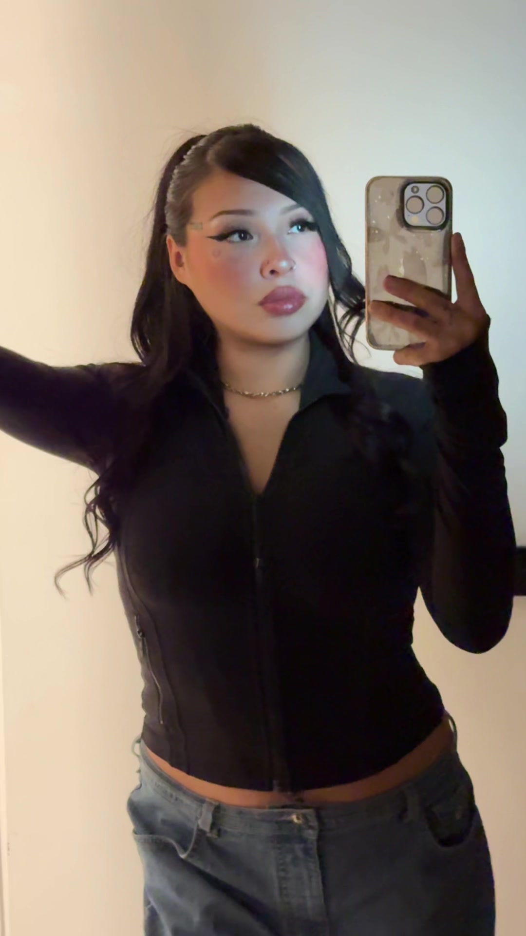 @Amika_elise