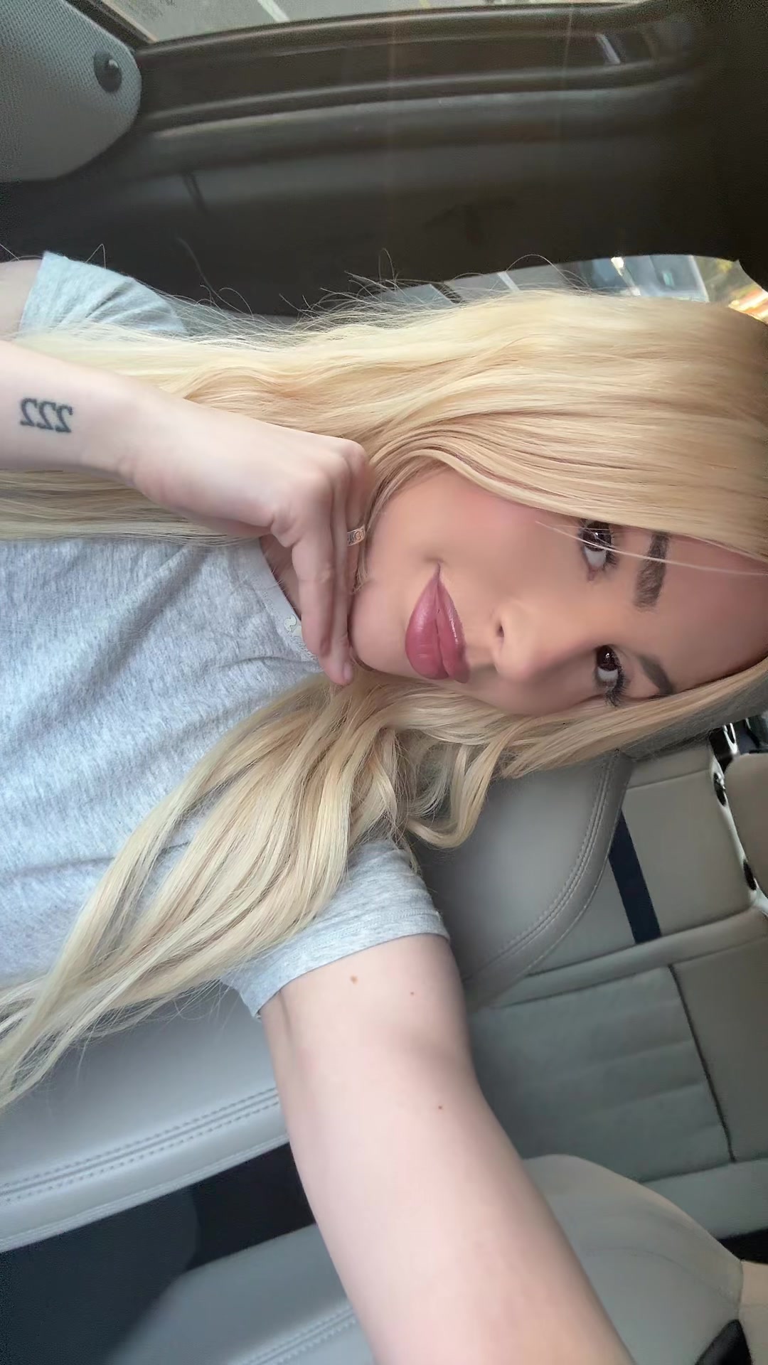 @urfaveforeignprincess