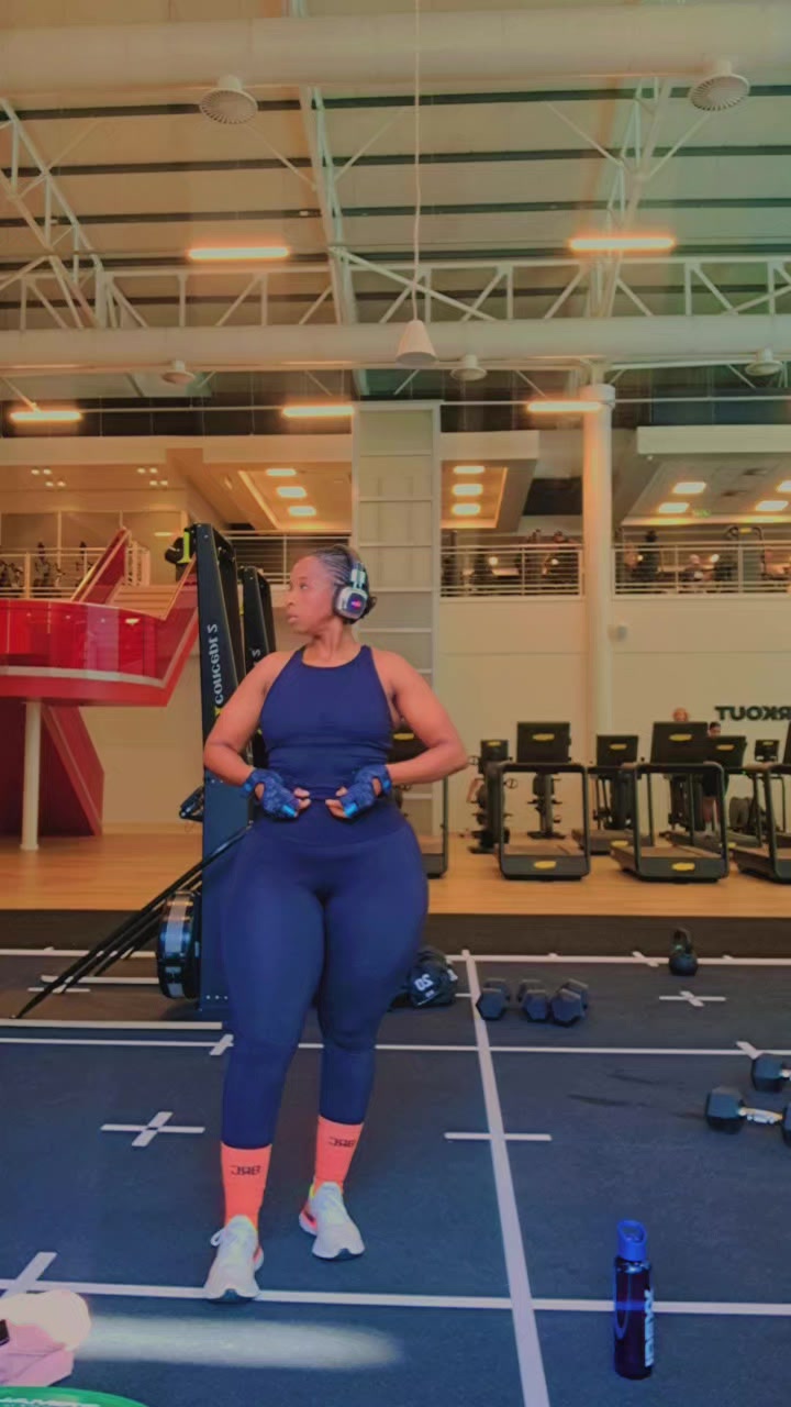 @lumkamfolozibidla(FitBunny)