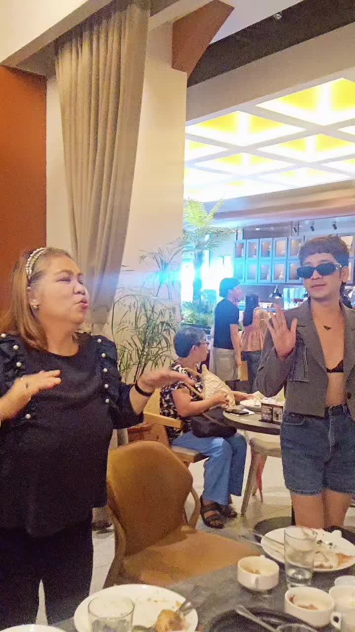 @Marilyn Digno de Gala