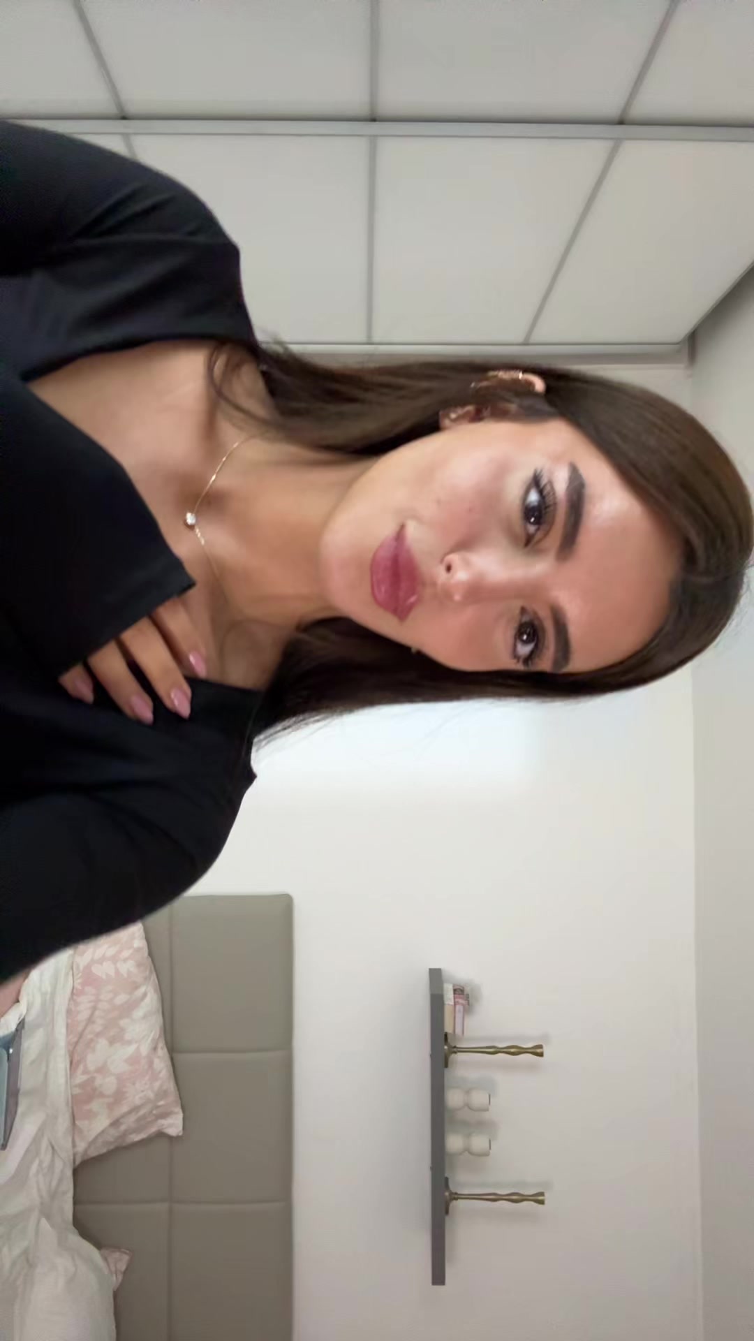 @זאת עם השמלות המפורסמות ✨