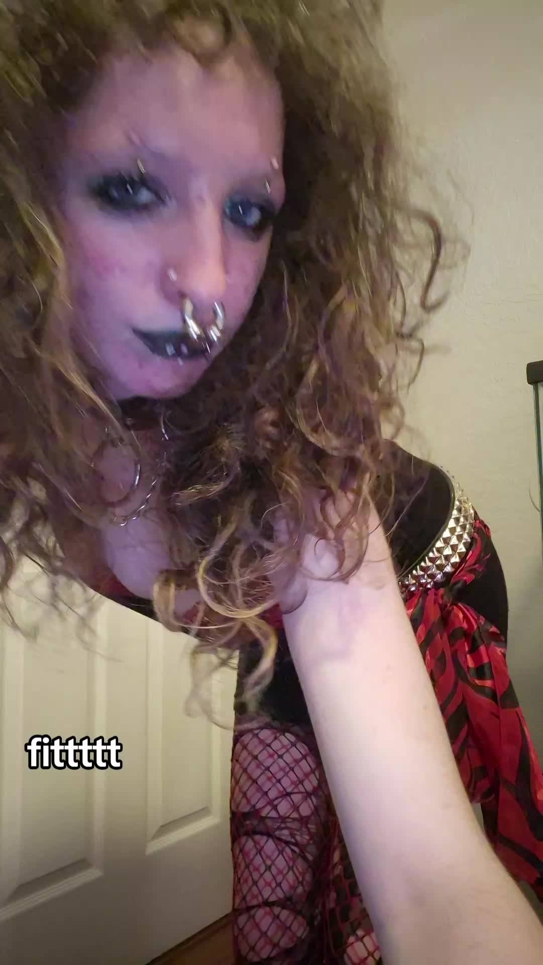 @chloeee