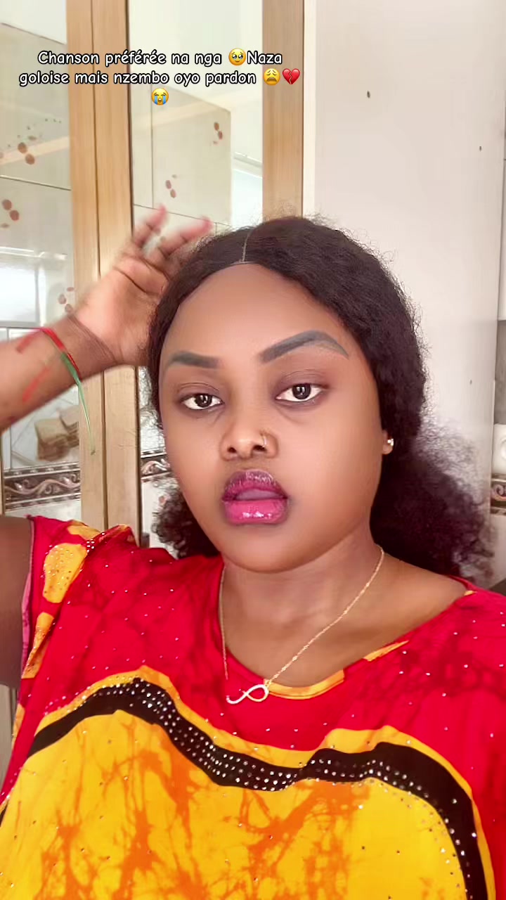 @Bk fille de grâce 💫🦋☘️🇨🇩