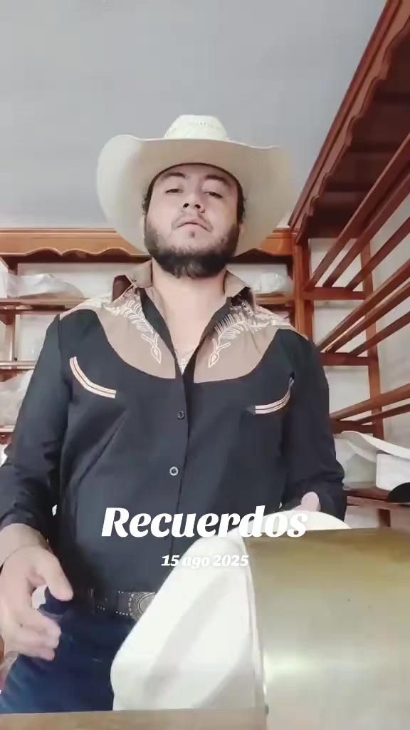 @Adrian hats (Polo El Ranchero)