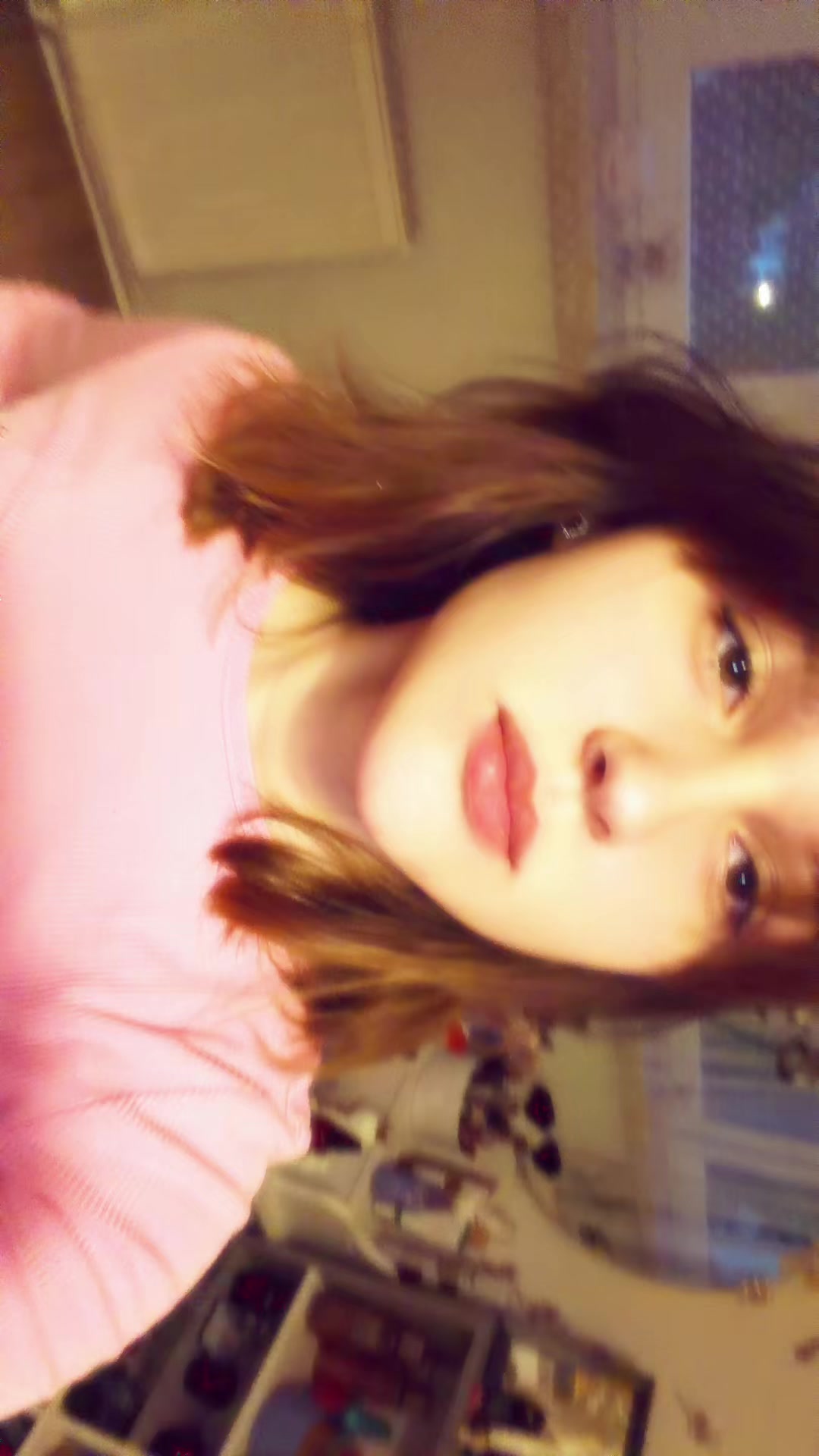 @Hitomi