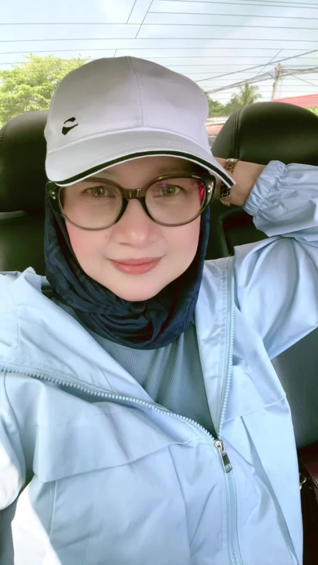 @azzlynn