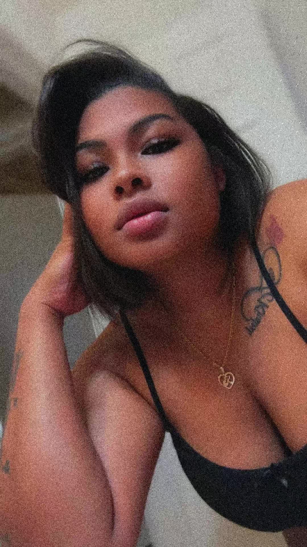 @kristelhafeez