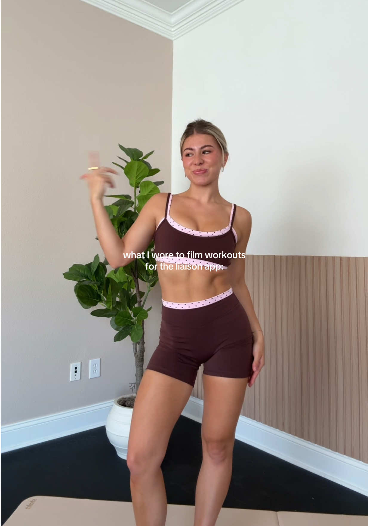 @victoriaurso
