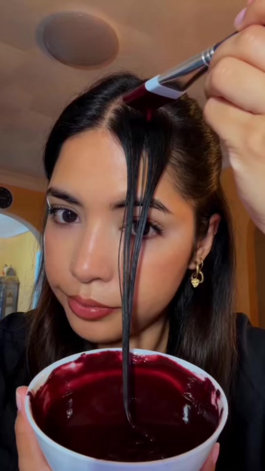 @nursewhovlogs