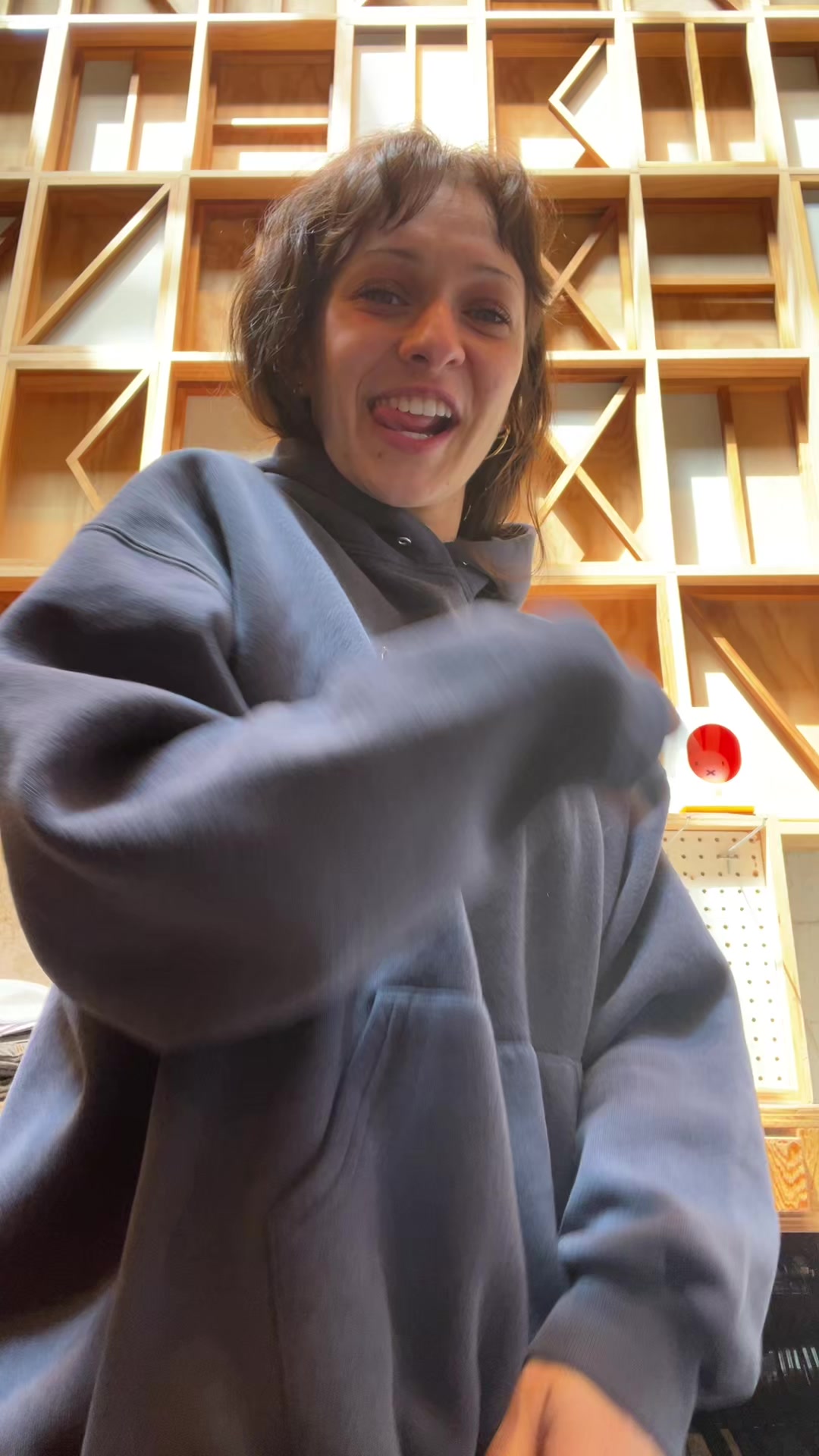 @dylantroesken