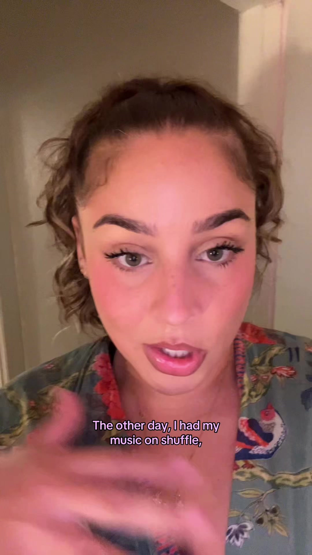 @zoefromtheinternet