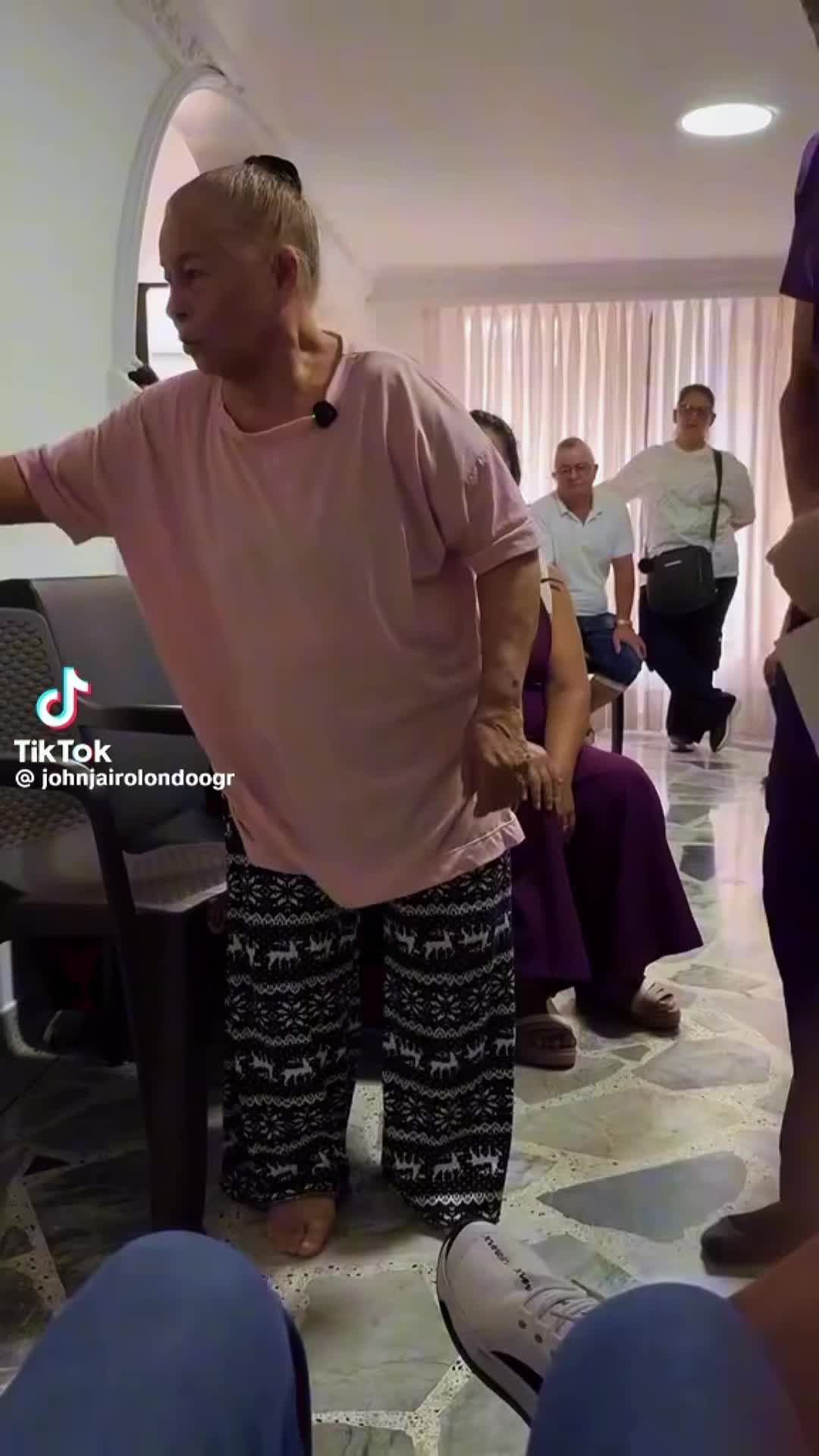 @Jess👣🕵🏻&zwj;♂️