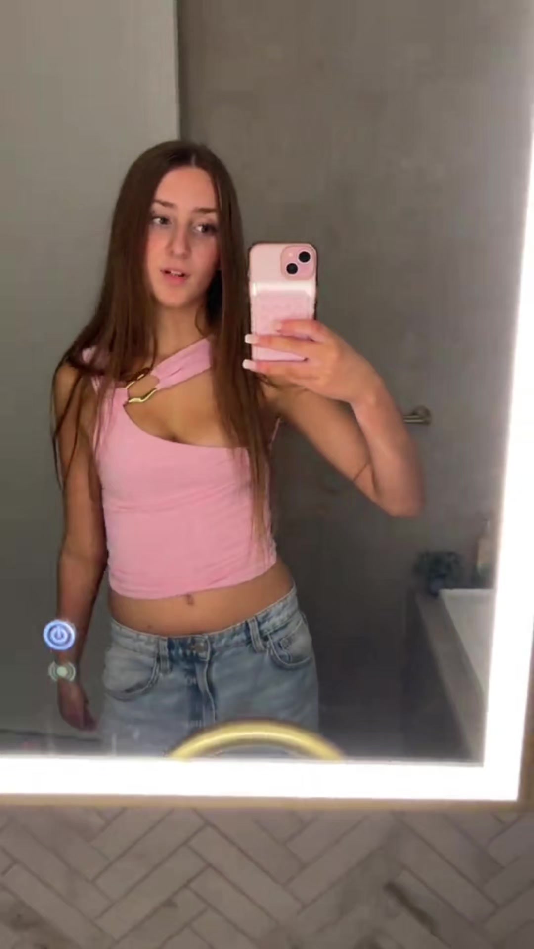 @Tiktoksfinestgirls26