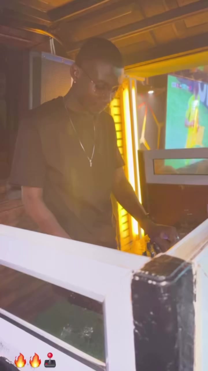 @PelleDeepKingWrld