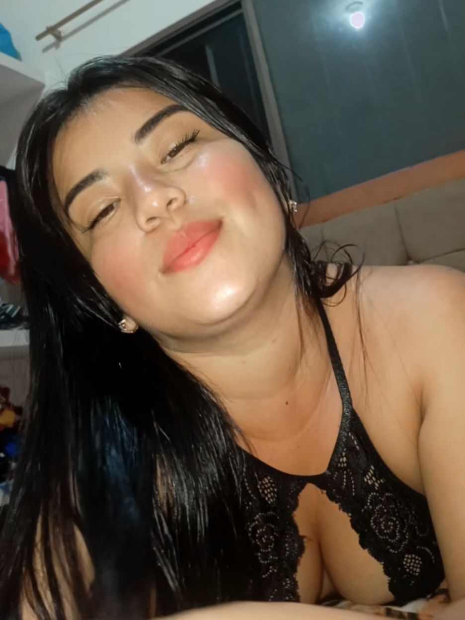@ℭ𝔥𝔦𝔫𝔦𝔱𝔞💋