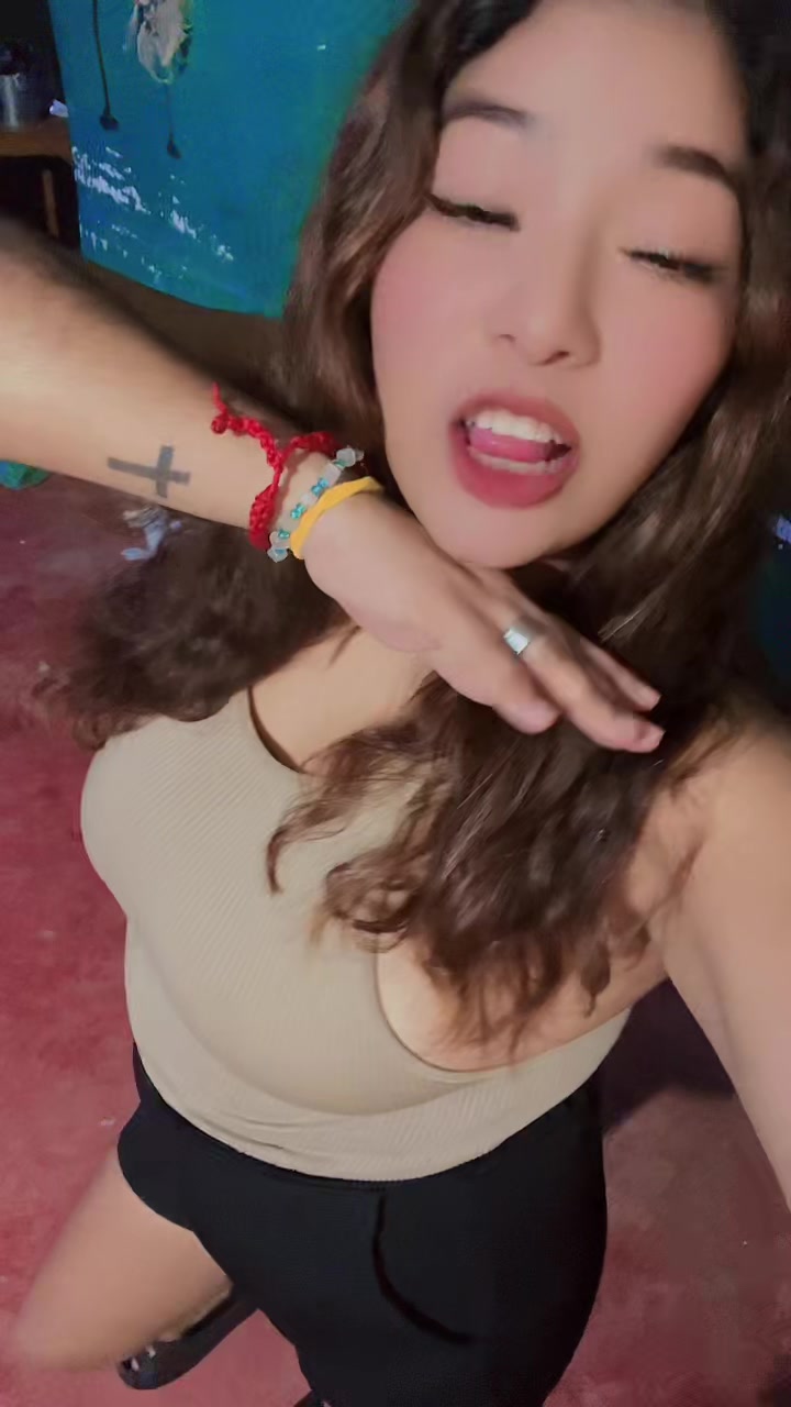 @kendrafalcon1