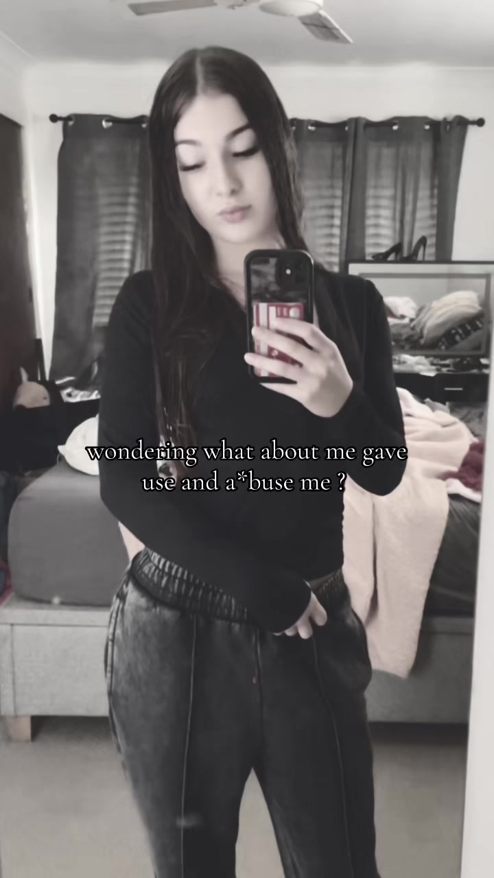 @𝓚𝔂𝓵𝓪💋