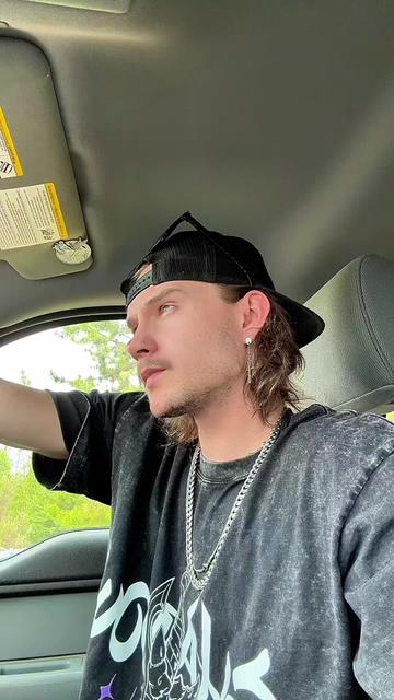 @J🕷️Gwilly💜