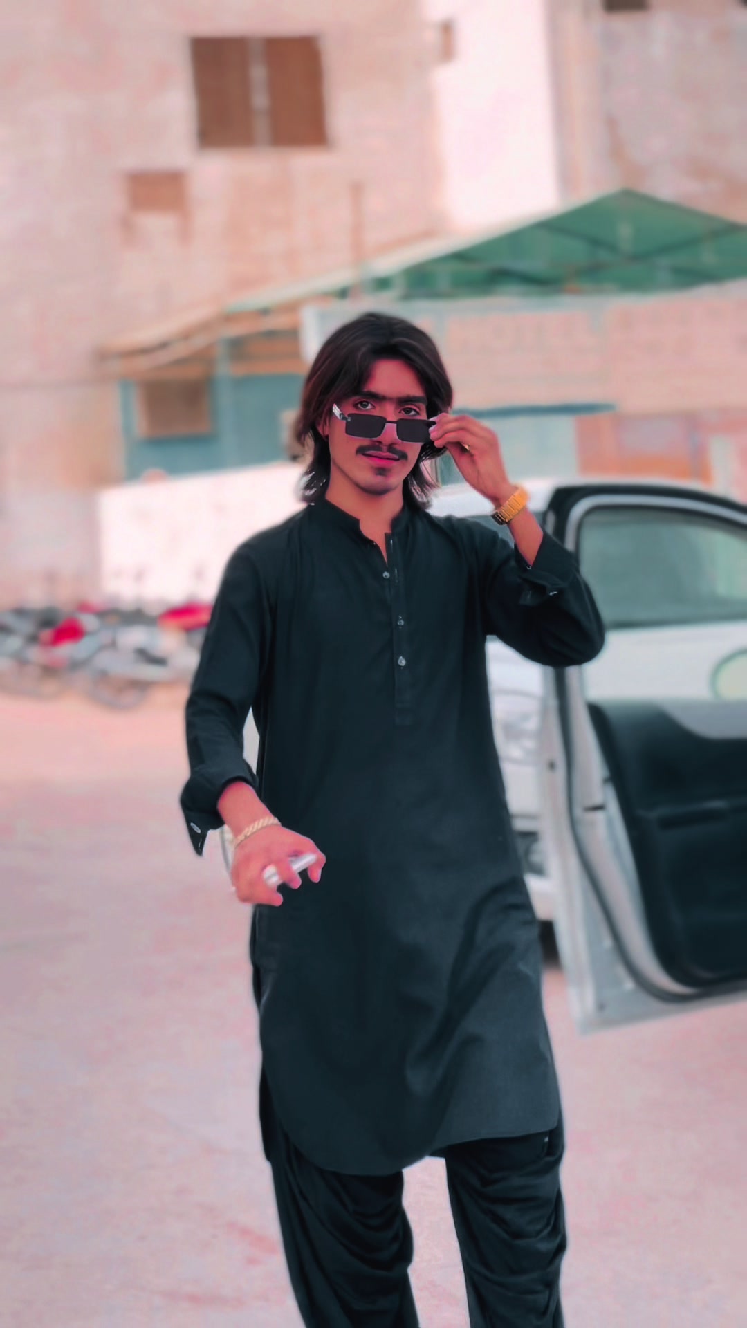 @SMART BOY 💎🇵🇰