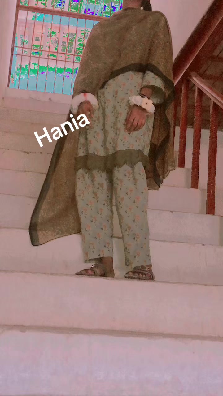 @Hania😎🤗😉