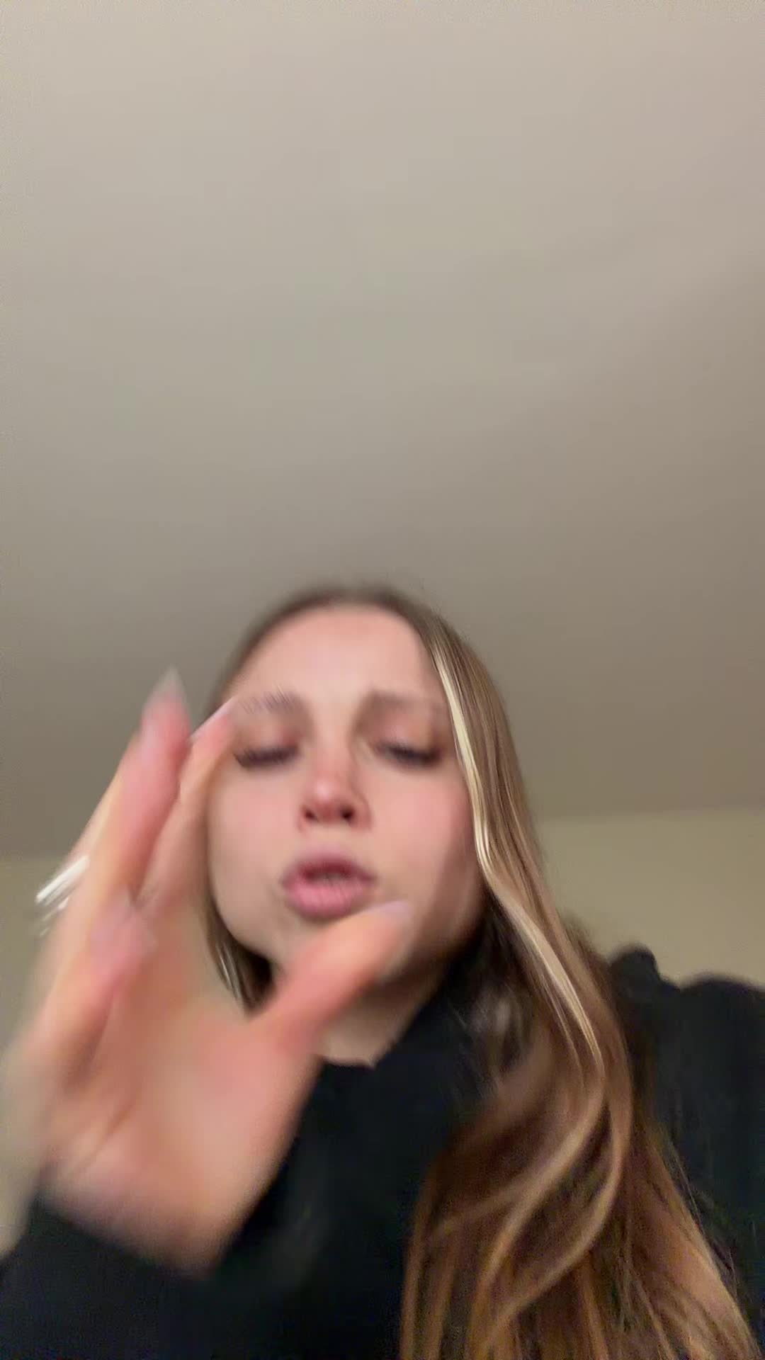 @candesteven