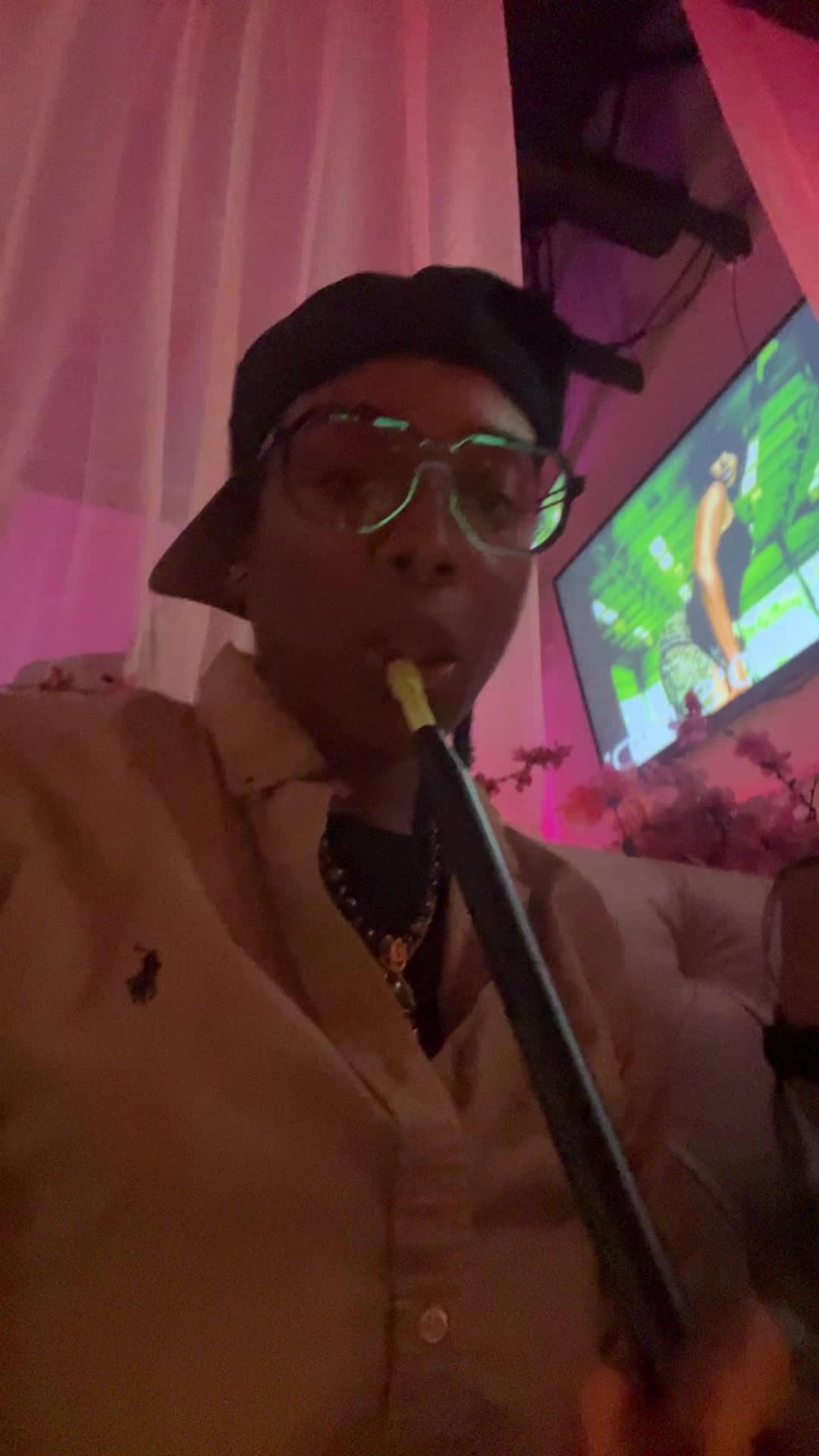 @Empress_Divinitea