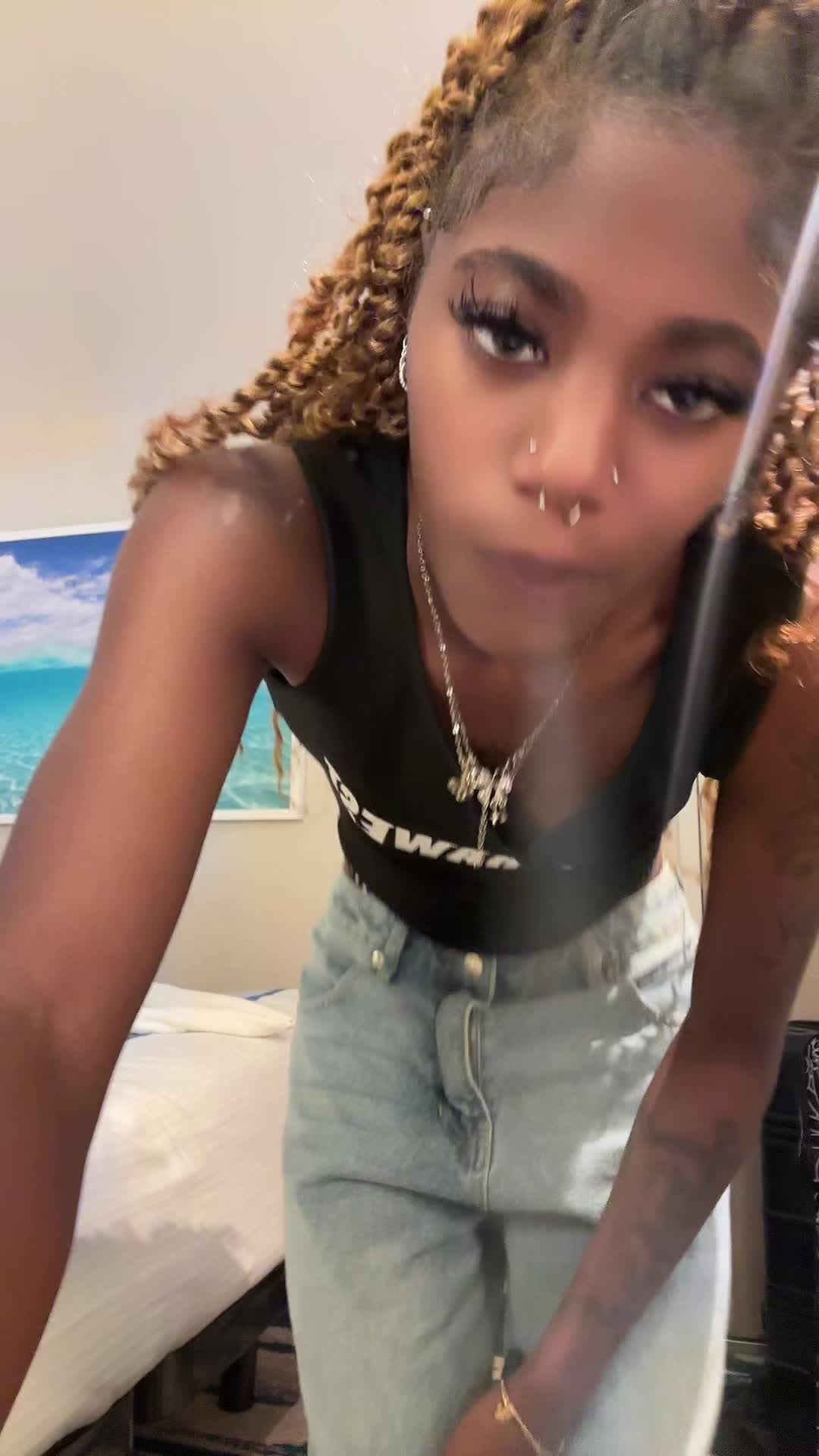 @deshayyy🧸🫧.