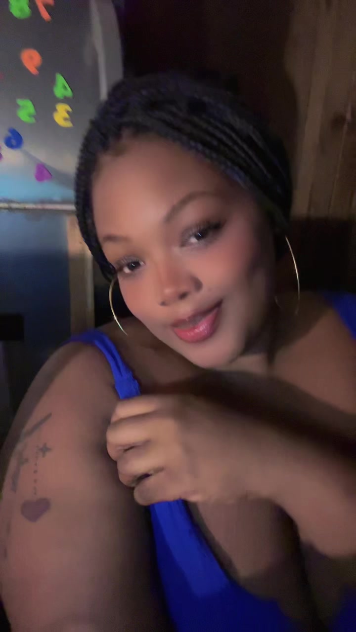 @Keyla🦋🌺