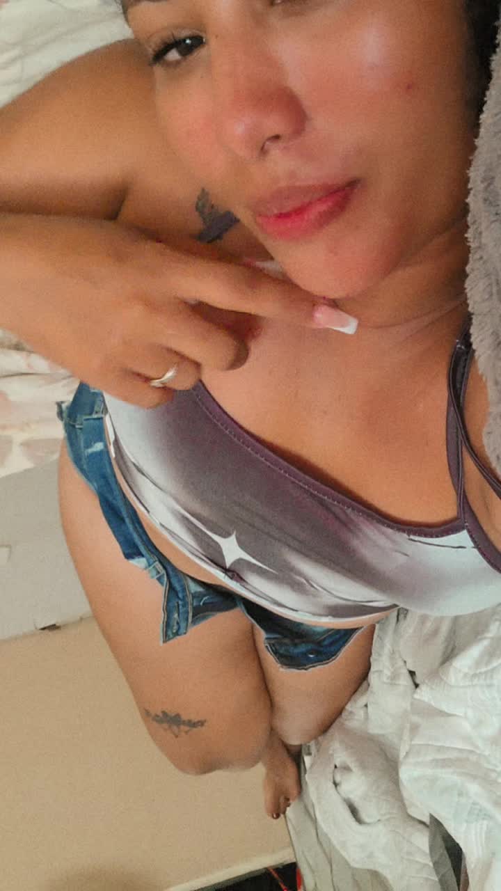 @Elizabeth Escobar🍒🍑🧃