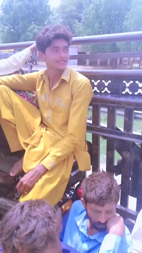 @Ghulam Murtaza Rehmani😎