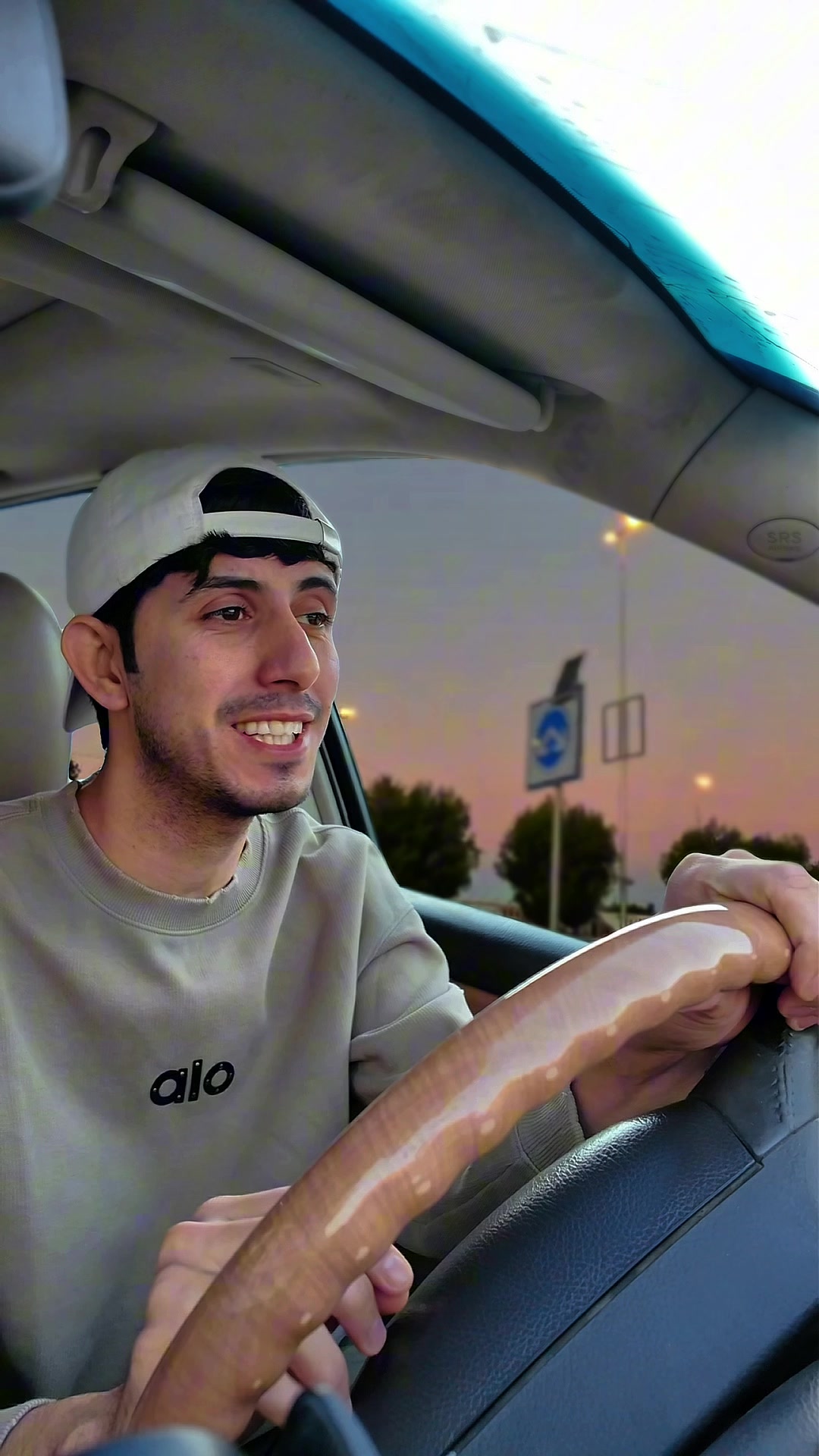 @عباس بيسو