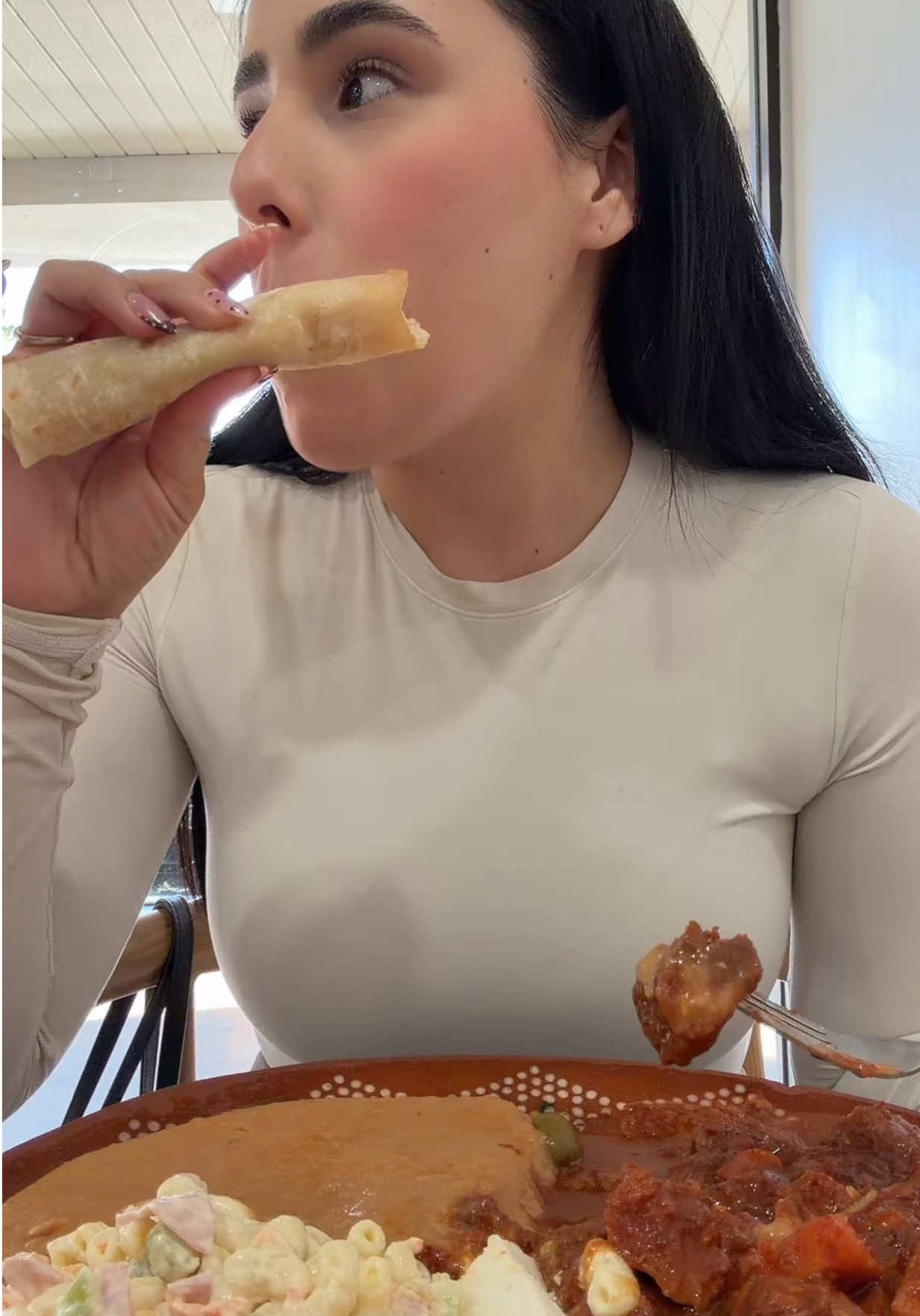 @stephaniereyex