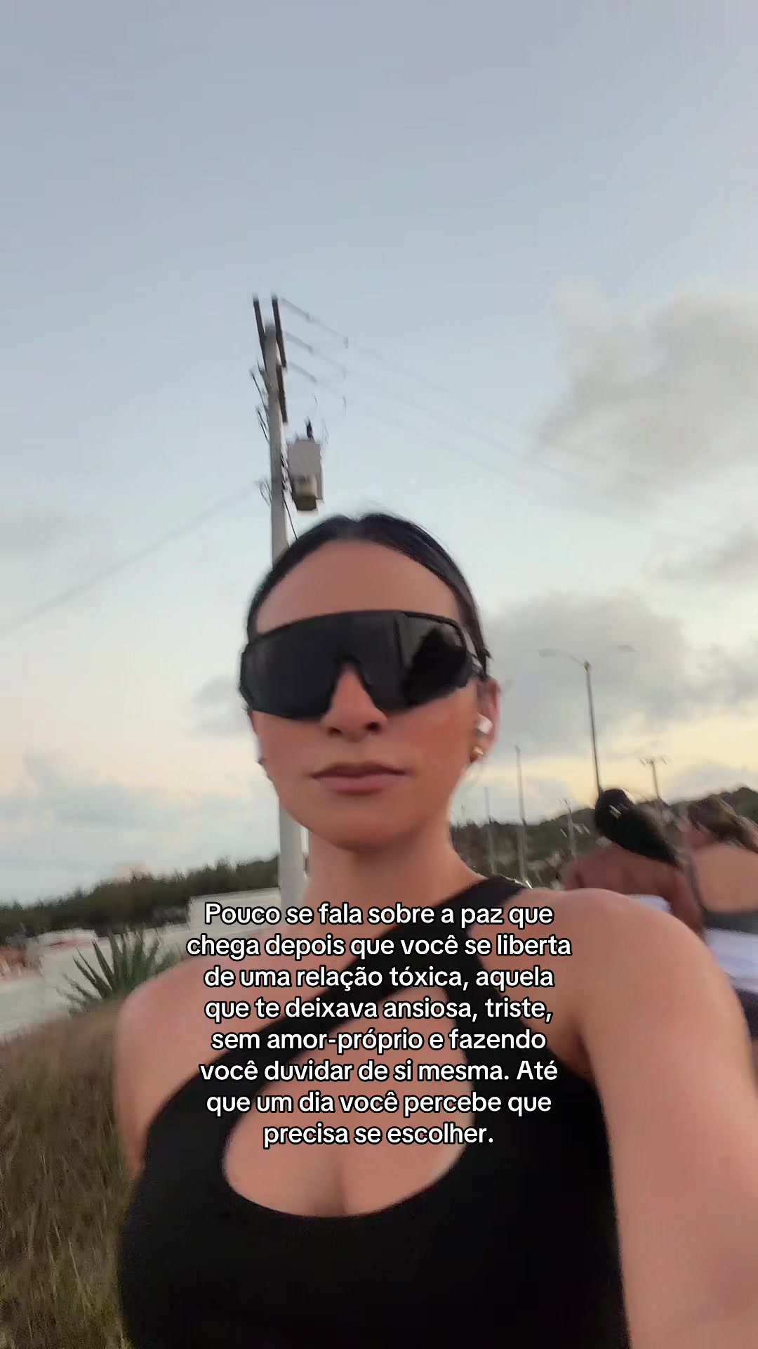 @Bella