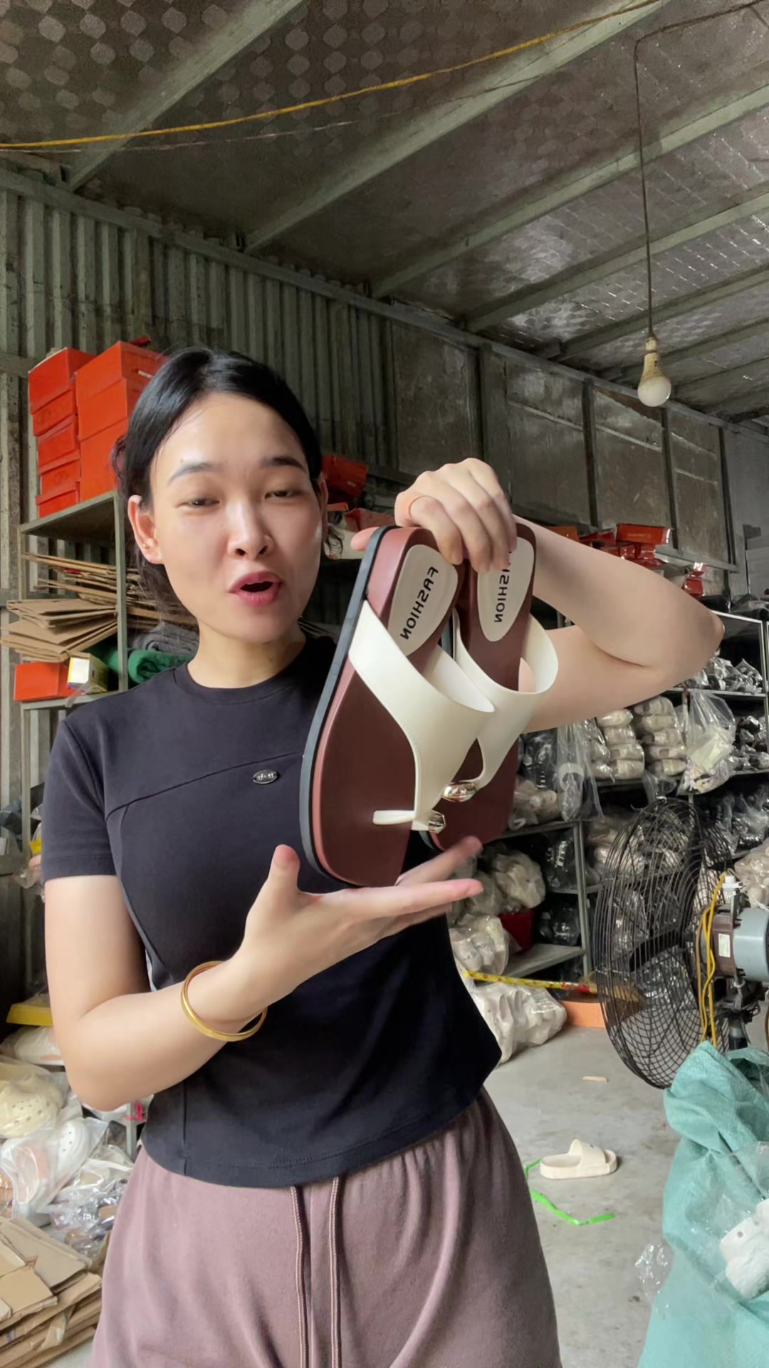 @HỒNG XIÊM