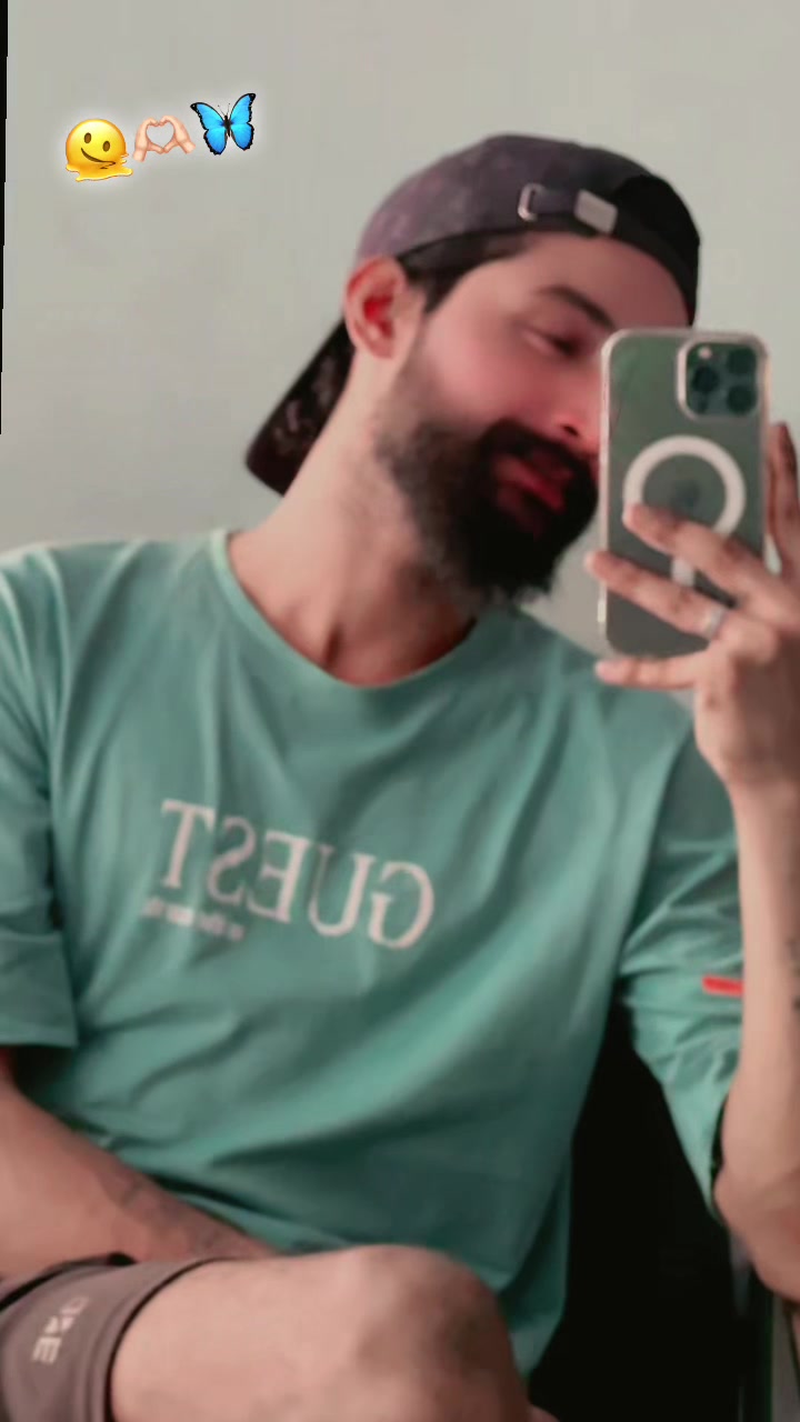 @ℒ𝒶𝒹𝒾 🧸