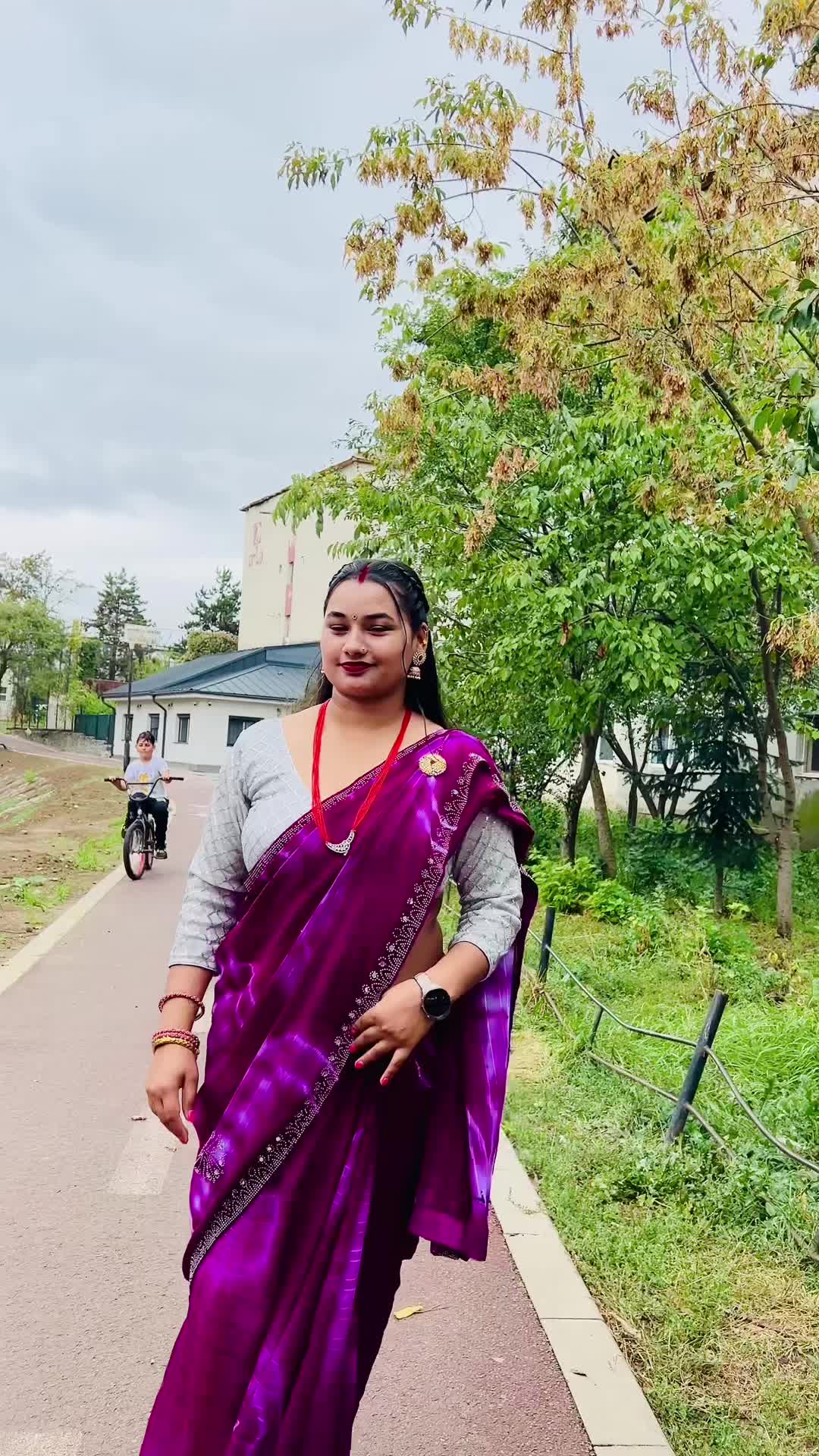 @Tiwari Sunita🇷🇴