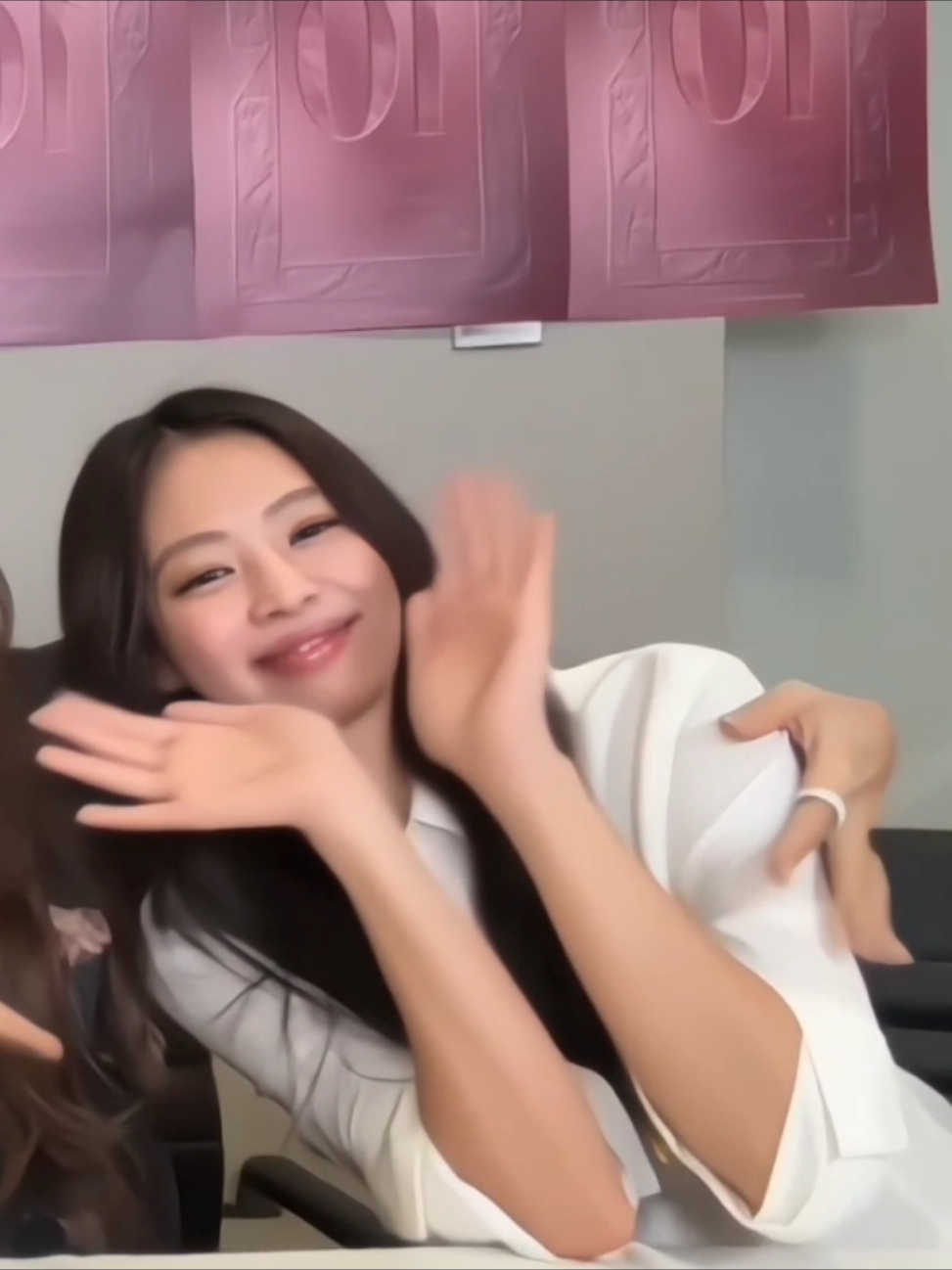 @ROYEON KESAYANGAN RINA