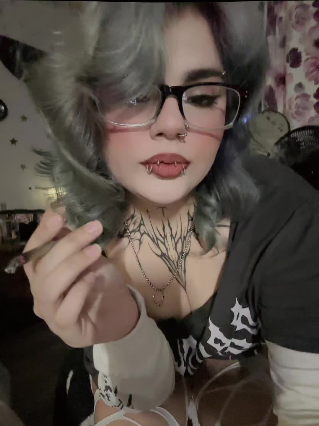 @Dead_hamster_puxxy