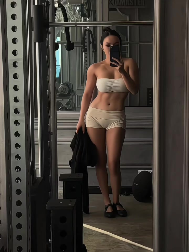 @skybluee