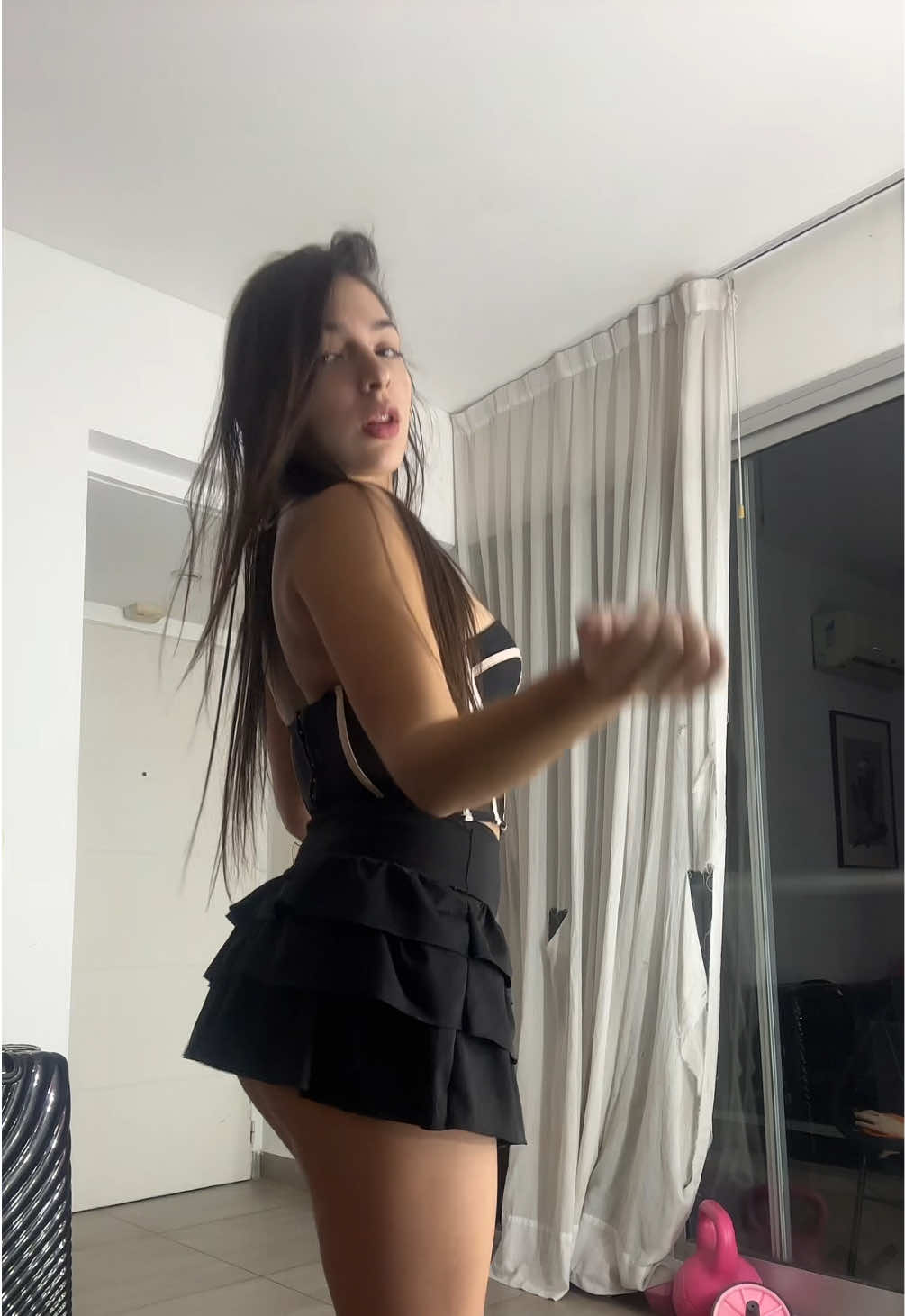 @tinadolly._